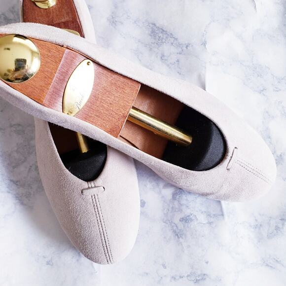 l'intervalle Cisante Suede Flat in Pale Lilac NWOT Made in Spain Size 38 US 8 - Picture 1 of 8